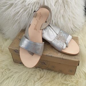 Brand new never worn free people sandal