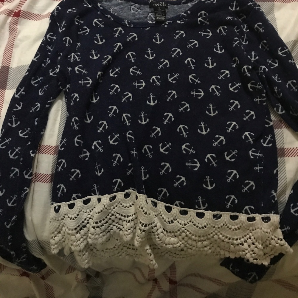 Barely worn, navy anchor summer long sleeve top.