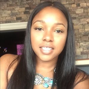 Meet Your Posher Courtney