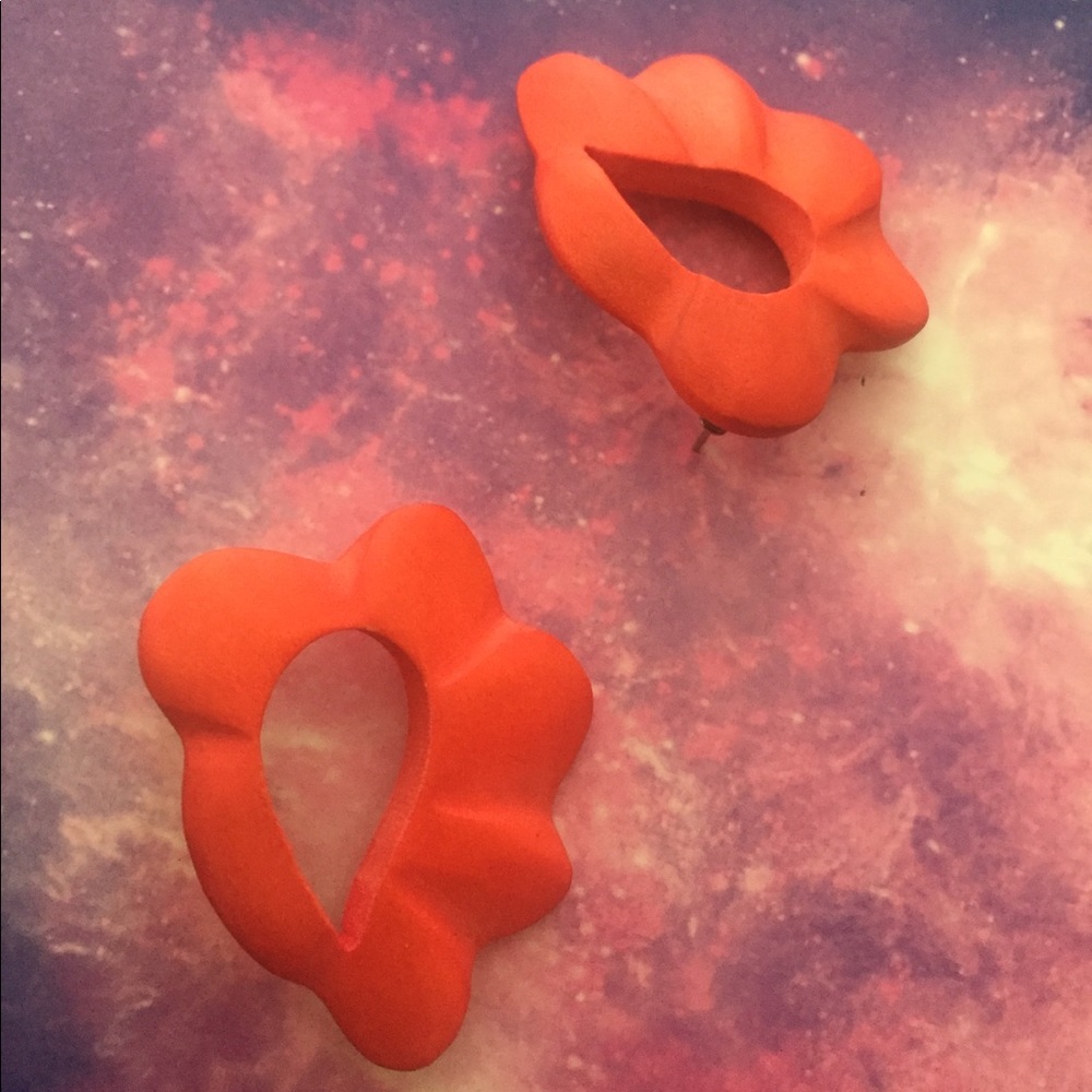🏮📿Red "Miss Frizzle" Wooden Earrings 📿🏮