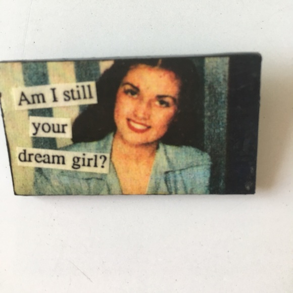 Make a statement lapel pins - Picture 4 of 5