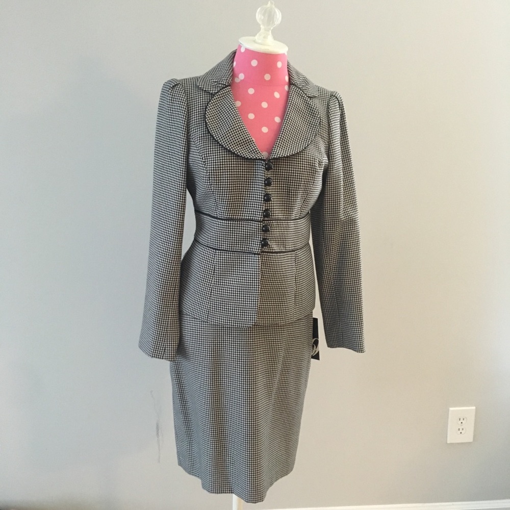 Brand New Two Piece Ladies Suit by Nine West