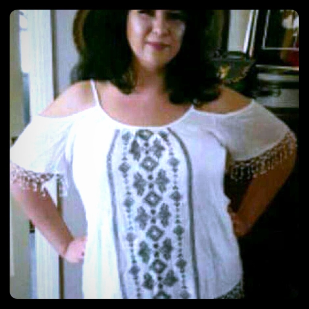 Street Chic Blouse PLUS SIZE
