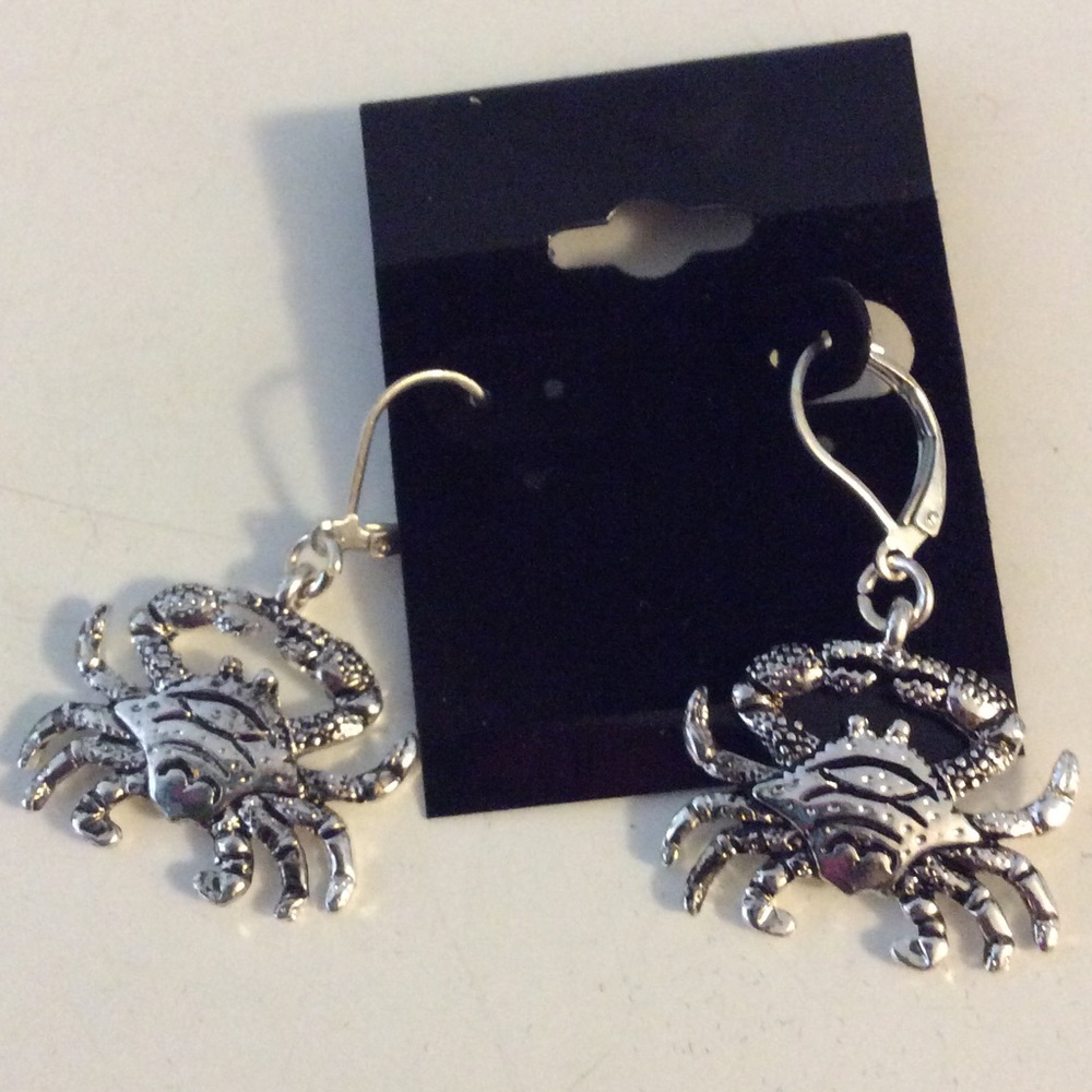 CRAB SILVER FASHION DANGLE EARRINGS NWT