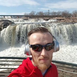 Meet your Posher, Travis