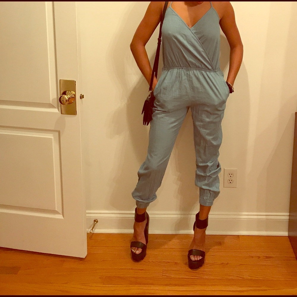 Halter Jump Suit 💲offers welcomed!