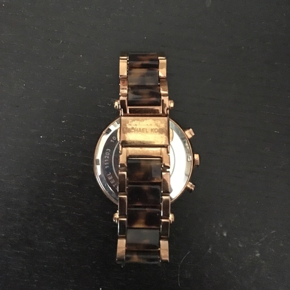 Michael Kors Watch - Picture 2 of 3