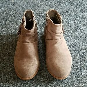Excellent condition gray toddler girl boots