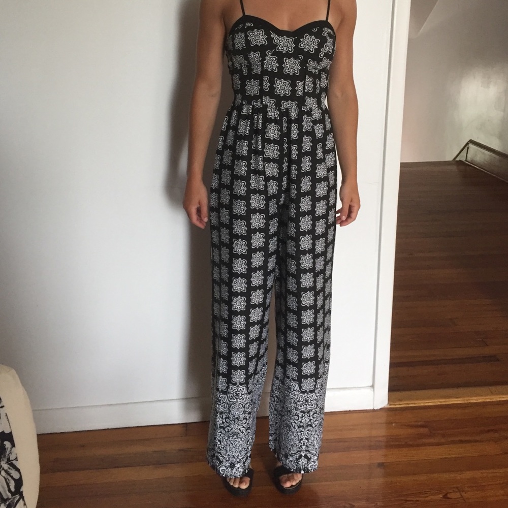 Black and white patterned jumper