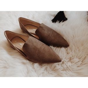 Women's Point Toe Flats