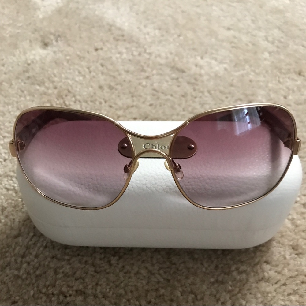 Chloe sunglasses 😎