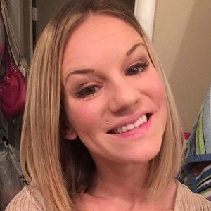 Meet your Posher, Stefany