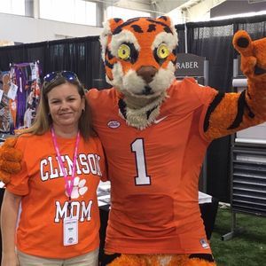 Meet your Posher, Nikki