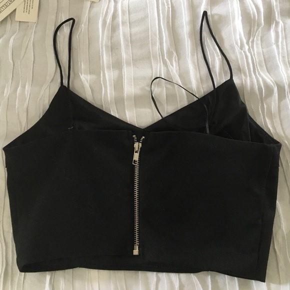 Black V neck crop top - Picture 2 of 3