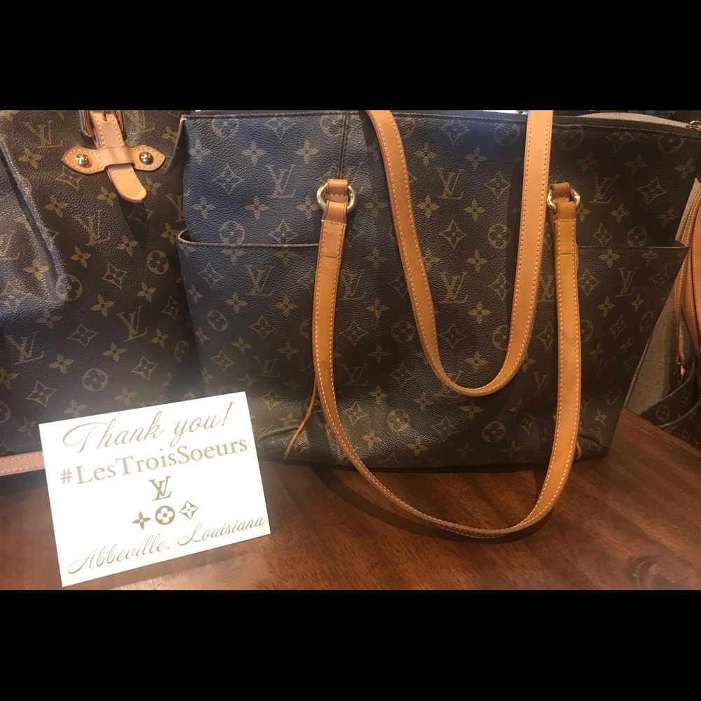**SOLD**Louis Vuitton Totally MM