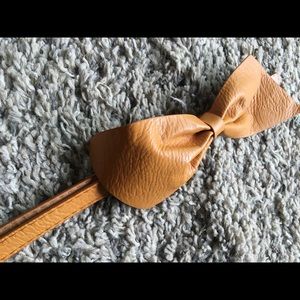 Modcloth bow tan waist belt 🎀