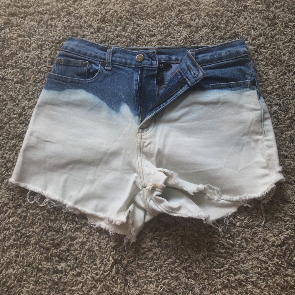 Bleached high waisted shorts