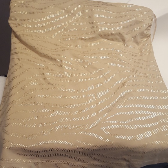 Sexy straplessbra camis from Express - Picture 2 of 3