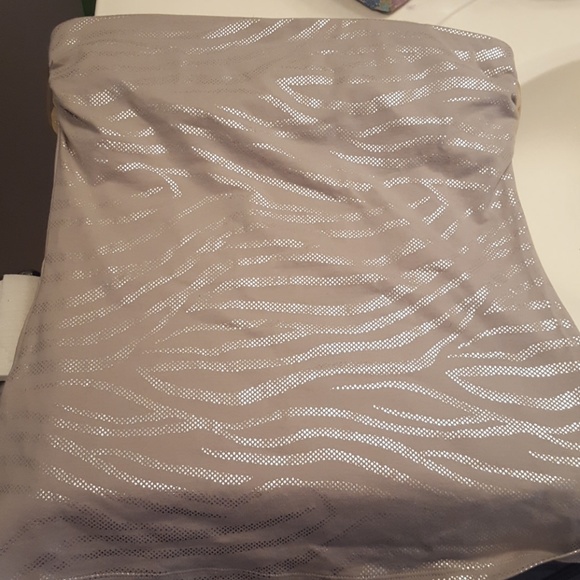 Sexy straplessbra camis from Express - Picture 3 of 3