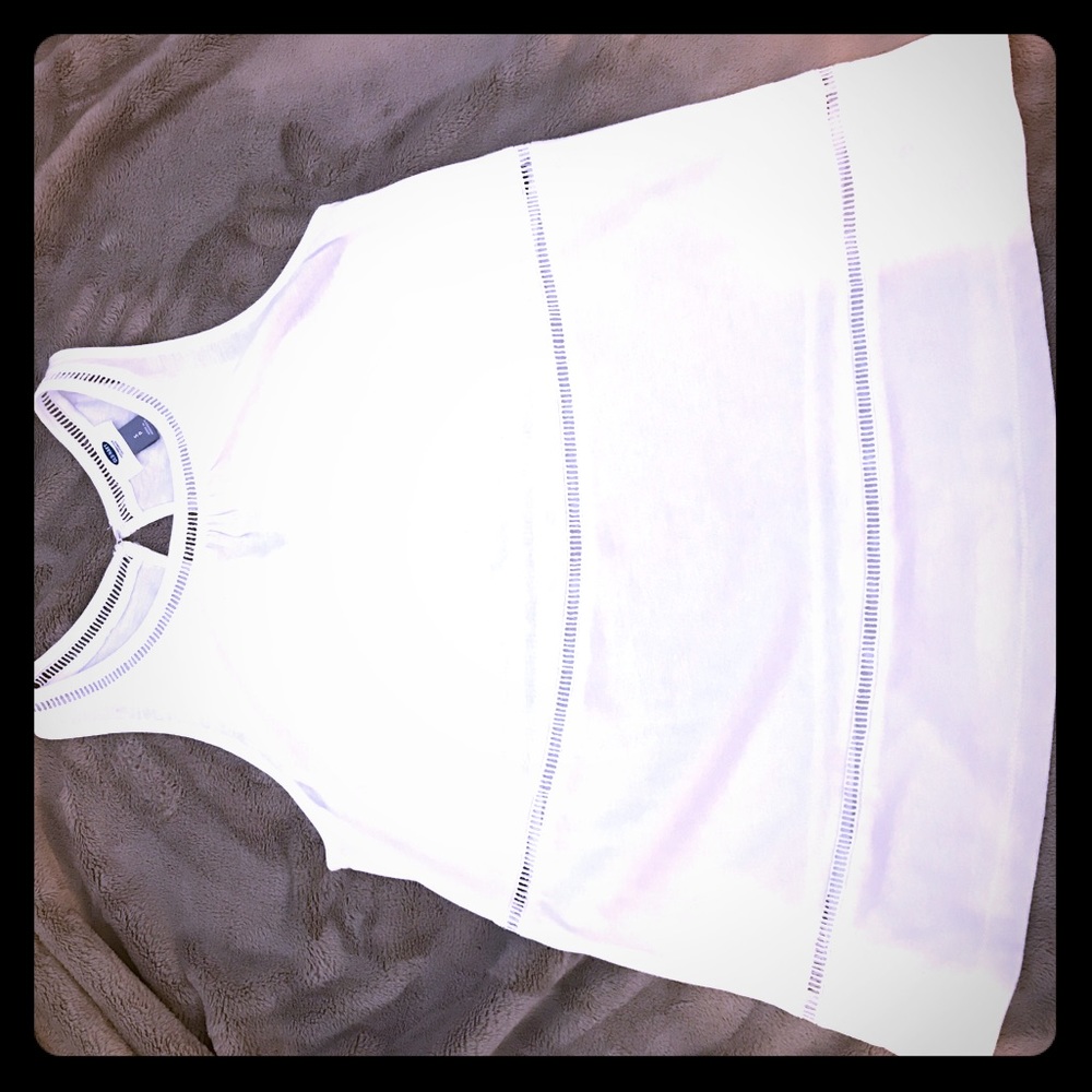 Cute White Sleeveless Top
