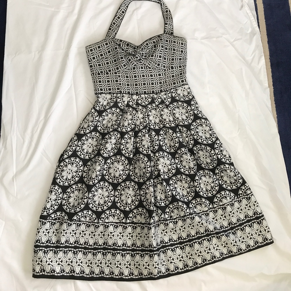 Never worn White House black market cocktail dress