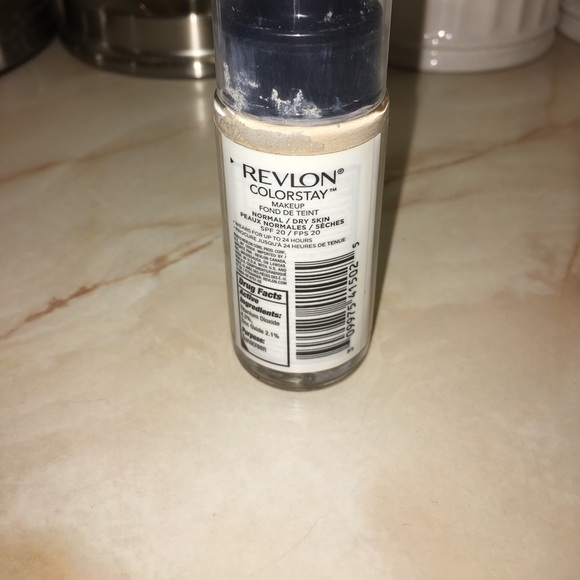 Revlon foundation - Picture 2 of 2