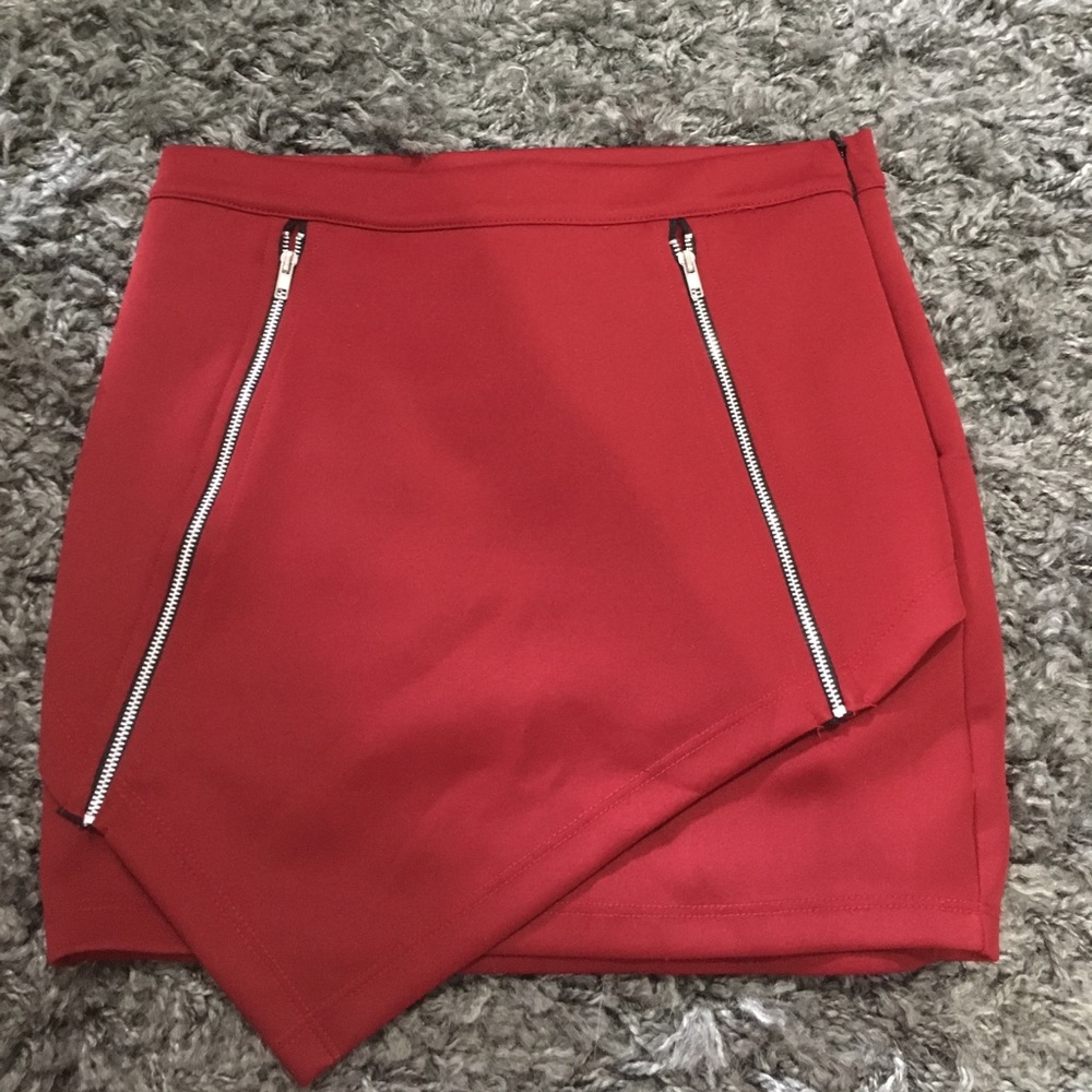 Tobi Red Skirt with Zipper Detail