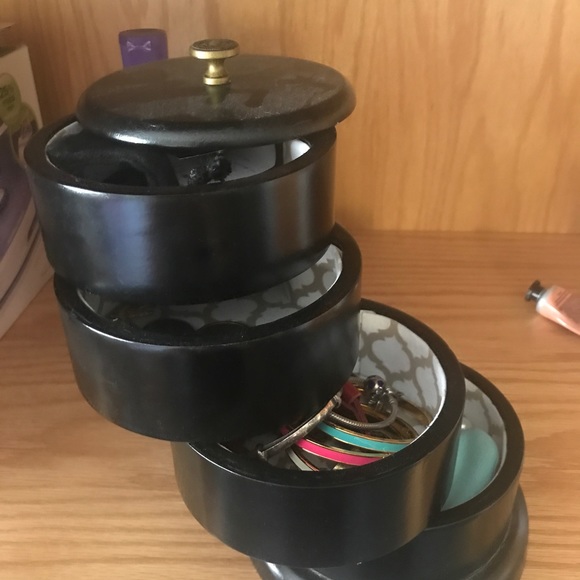 Box - Picture 3 of 3