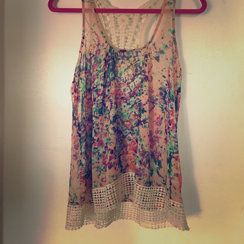 Flowy, sleeveless top. Worn once.