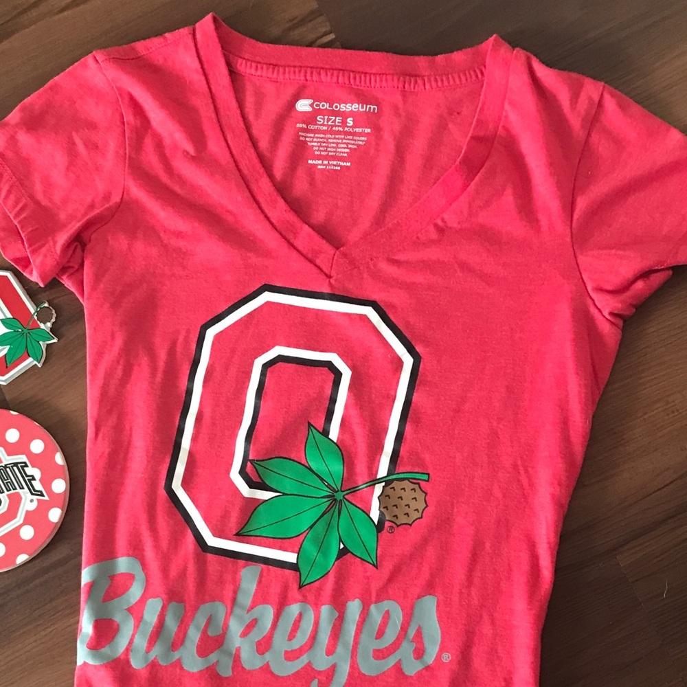 BACK TO COLLEGE THE OHIO STATE. Buckeyes tee ❤️🏈