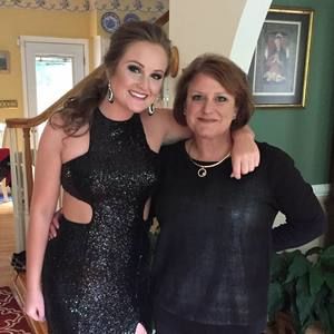 Meet your Posher, Holly