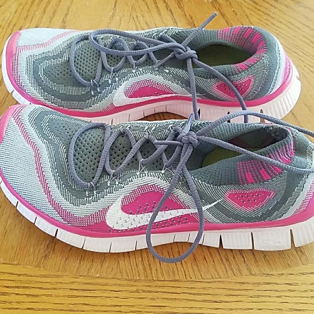 Nike free. 8.5.  Worn very little.