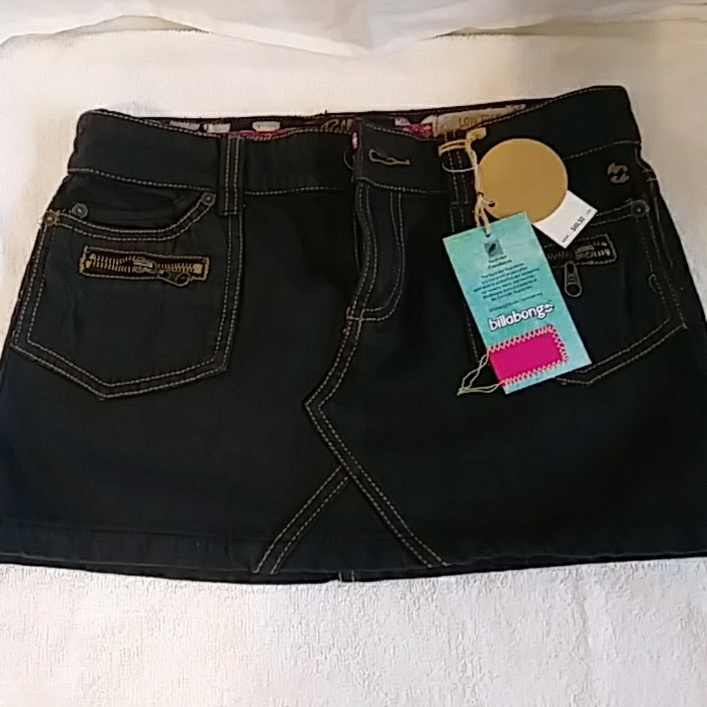 Billabong low rise denim mini skirt size 1