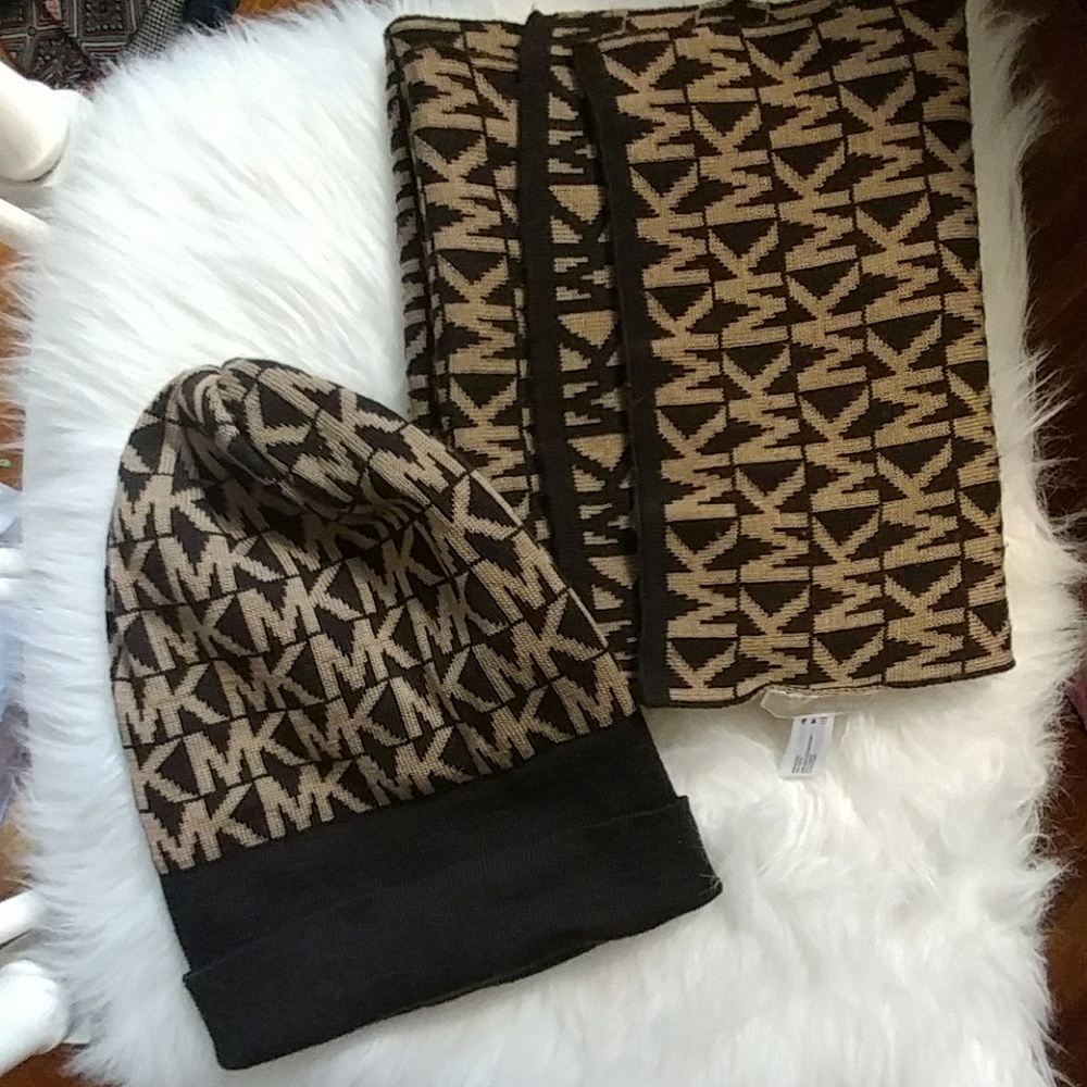 Authentic Michael Kors fall/winter Hat & Scarf