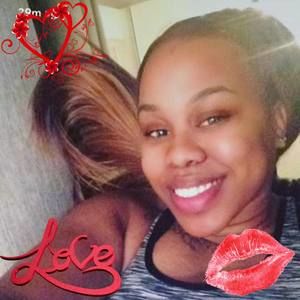 Meet your Posher, Carly