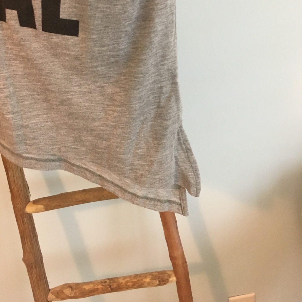 Cute scripted tee! - Picture 3 of 3