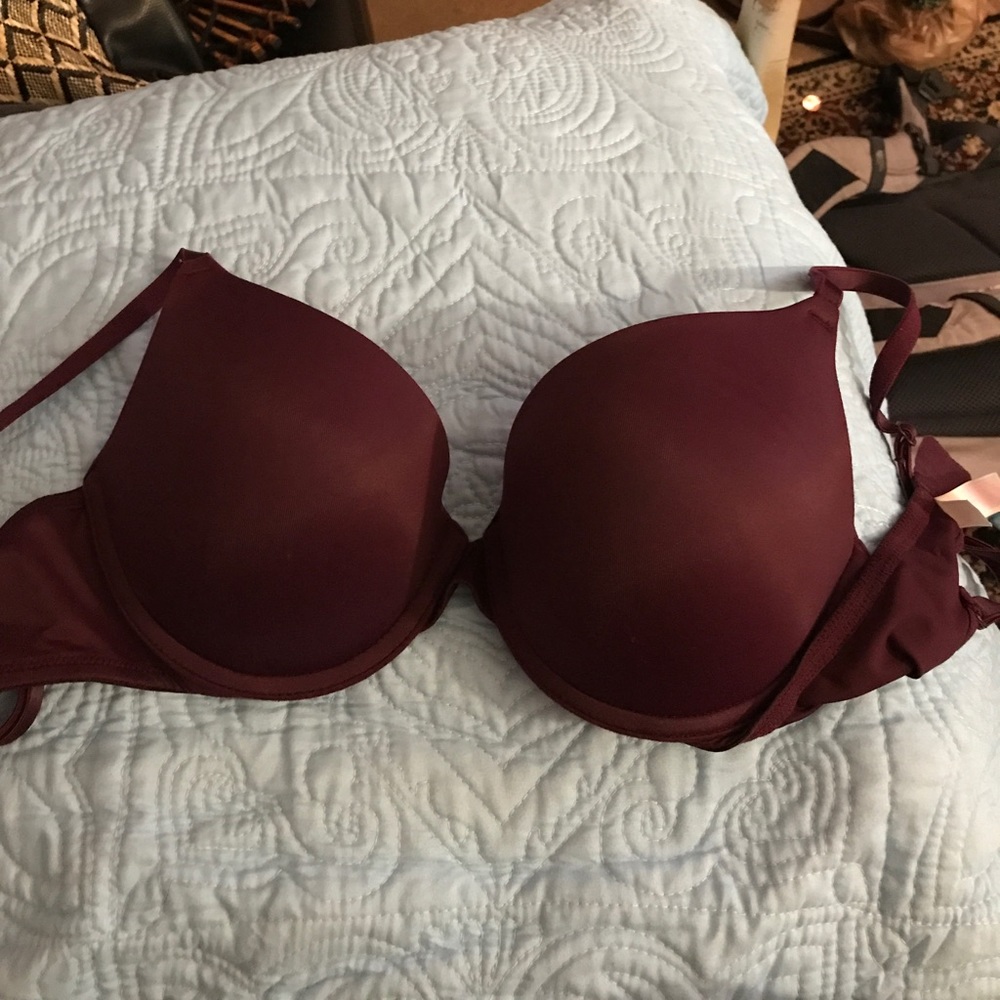 Victoria's Secret wear everywhere push up bra