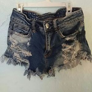 AEO destroyed high rise shortie