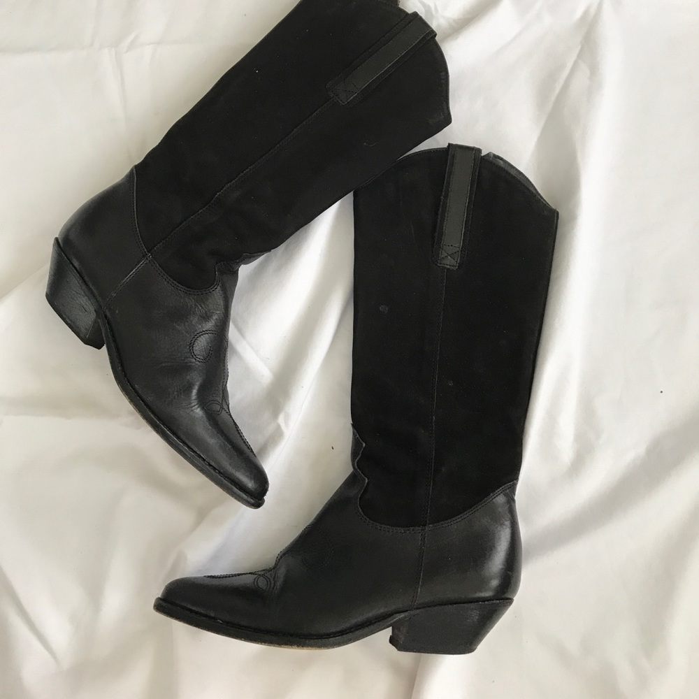 Black leather and suede cowboy boots