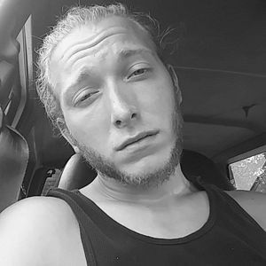 Meet your Posher, Evan