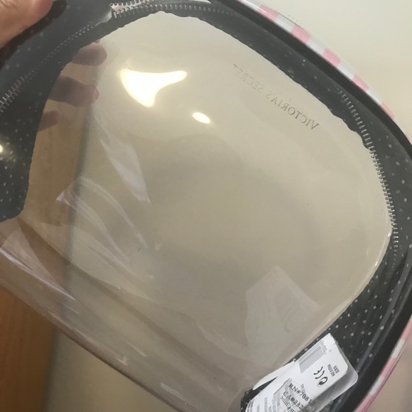 Containers - Picture 2 of 3