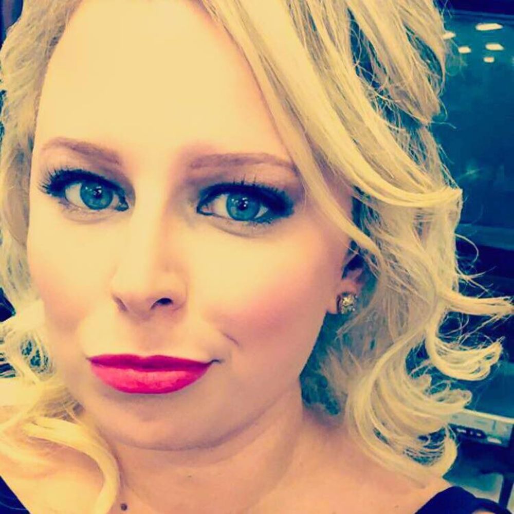 Meet your Posher, Julie