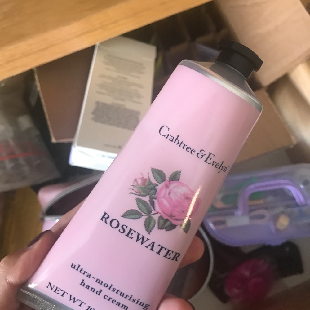 Hand cream - Picture 2 of 2