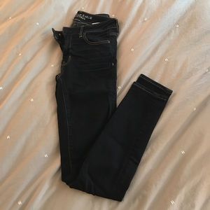 AMERICAN EAGLE - Dark Wash Jegging