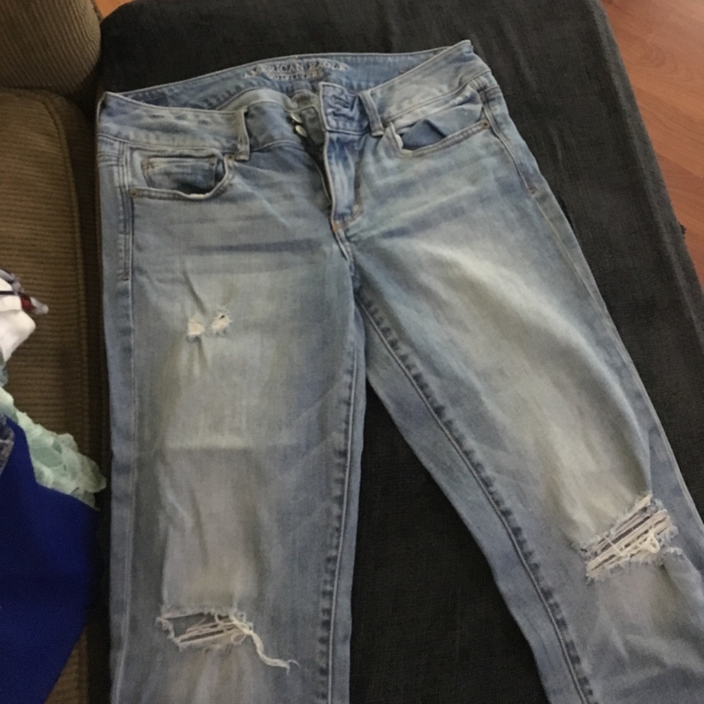 Jeans light blue worn stressed