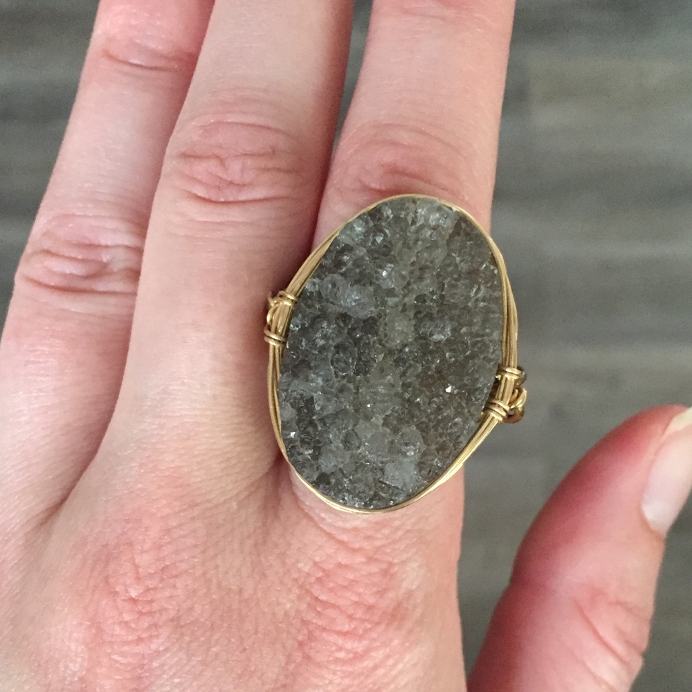Gray Gold Wire Chain Druzy Stone Ring