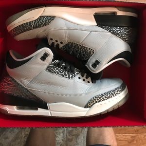 Wolf grey 3 Jordan’s
