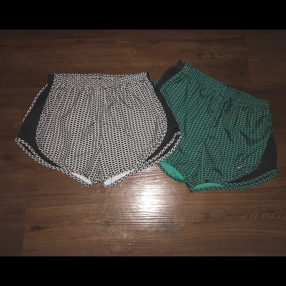 Women's Nike Tempo shorts