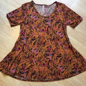 Lularoe Perfect T size small