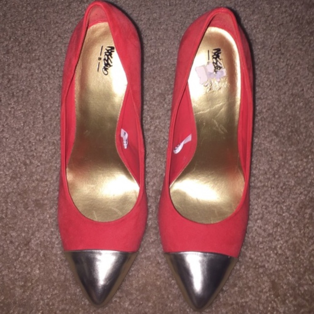 Mossimo Supply Co. Pointed Toe Heel